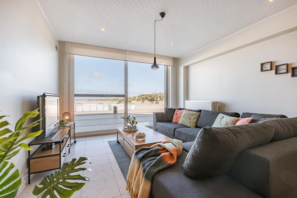 Huswell - Beachfront Apartment In Zeebrugge Exterior photo