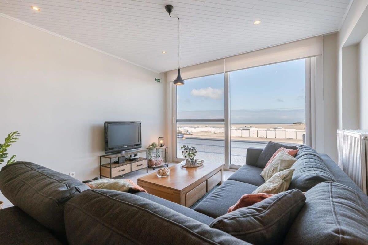 Huswell - Beachfront Apartment In Zeebrugge Exterior photo